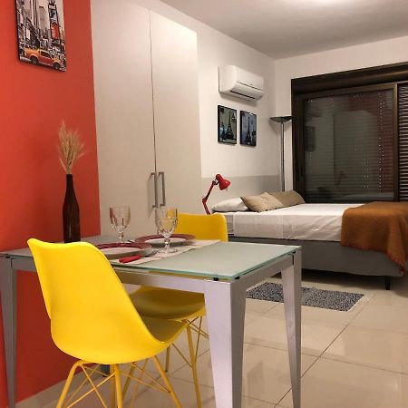 Apartamento Perfeito Casemiro, 199 - Retirada Das Chaves Mediante Agendamento Com Uma Hora De Antecedencia Com Andreia Ou Luis Порту-Алегрі Екстер'єр фото
